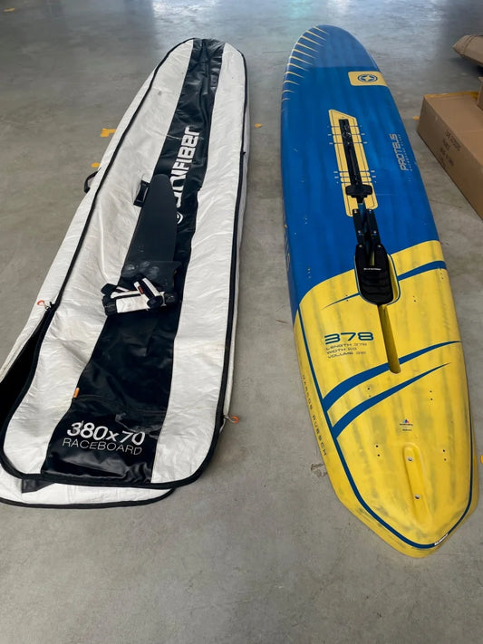 Raceboard Proteus II 378 Carbon Including Boardbag w/o Fin - SCU092